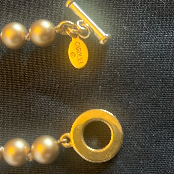 Vintage Carolee Elegant knotted Gold Faux Pearl Choker Necklace W/ Toggle clasp - Picture 2 of 5